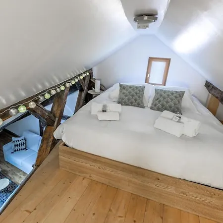 Apartment Tyni House Furnished Flat Annecy